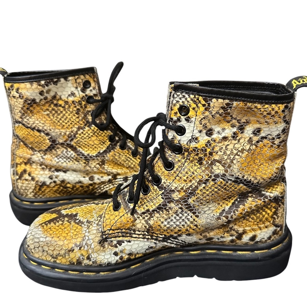 DR. MARTENS VINTAGE SNAKE PRINT ANKLE BOOTS WOMEN SIZE US 9 MADE IN ENGLAND - Picture 3 of 7